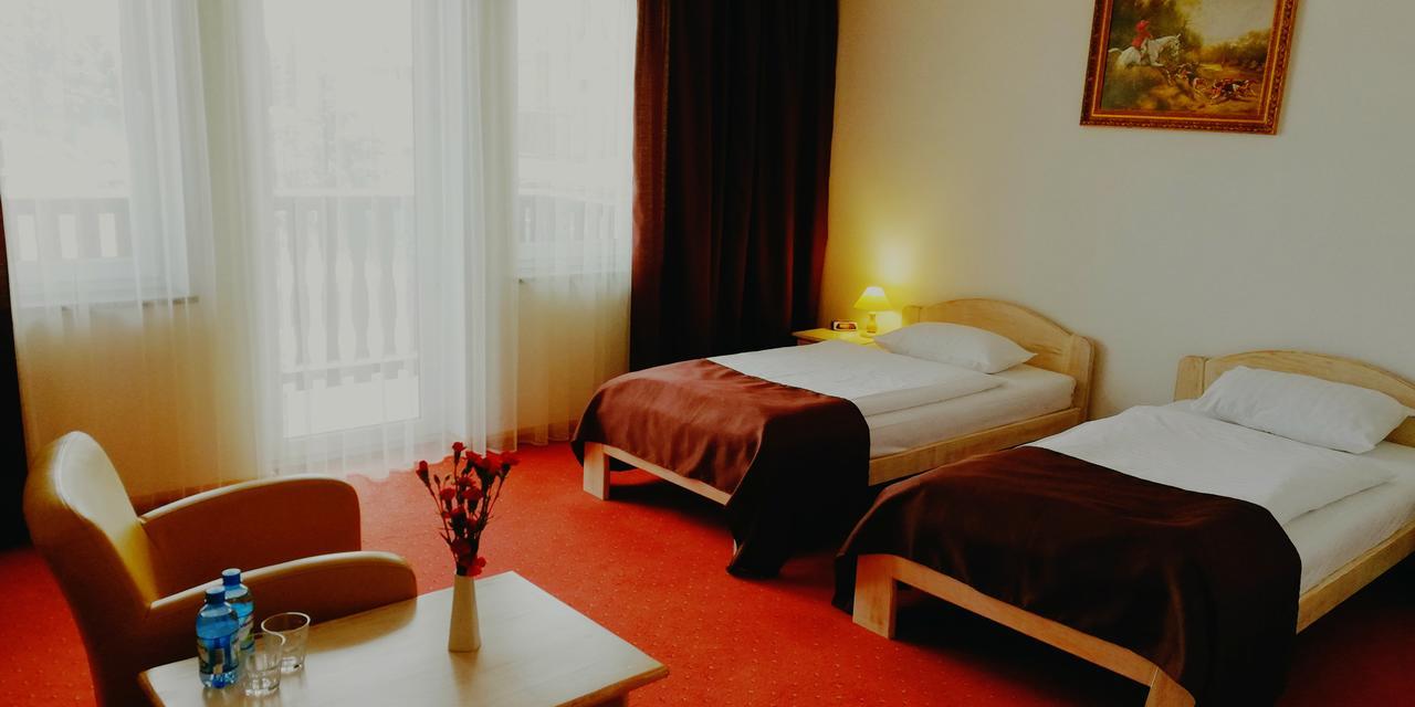 Hotel Metro クウォツコ エクステリア 写真
